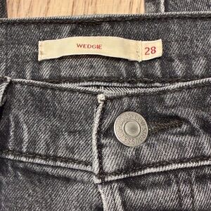 Levi’s Wedgie Jeans - Size 28 (women’s blackish grey)